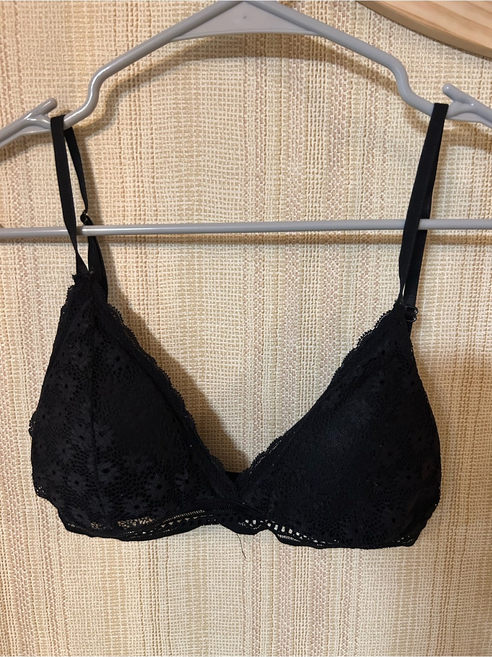Bralettes - Picture 2 of 6